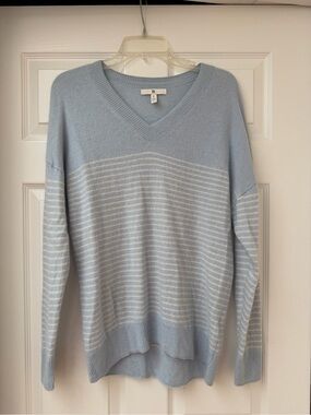 Banana Republic Light Blue & White Striped V-Neck Sweater 100% cashmere